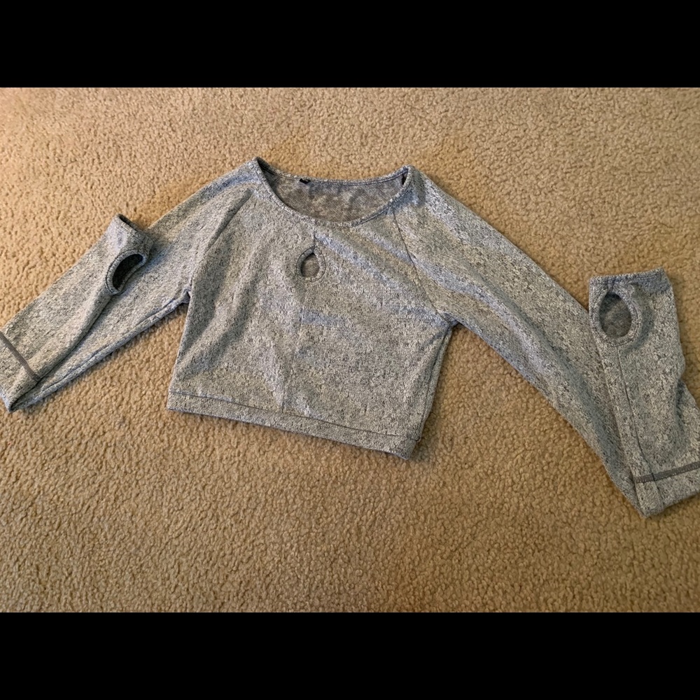 Gymshark size xs long sleeve crop